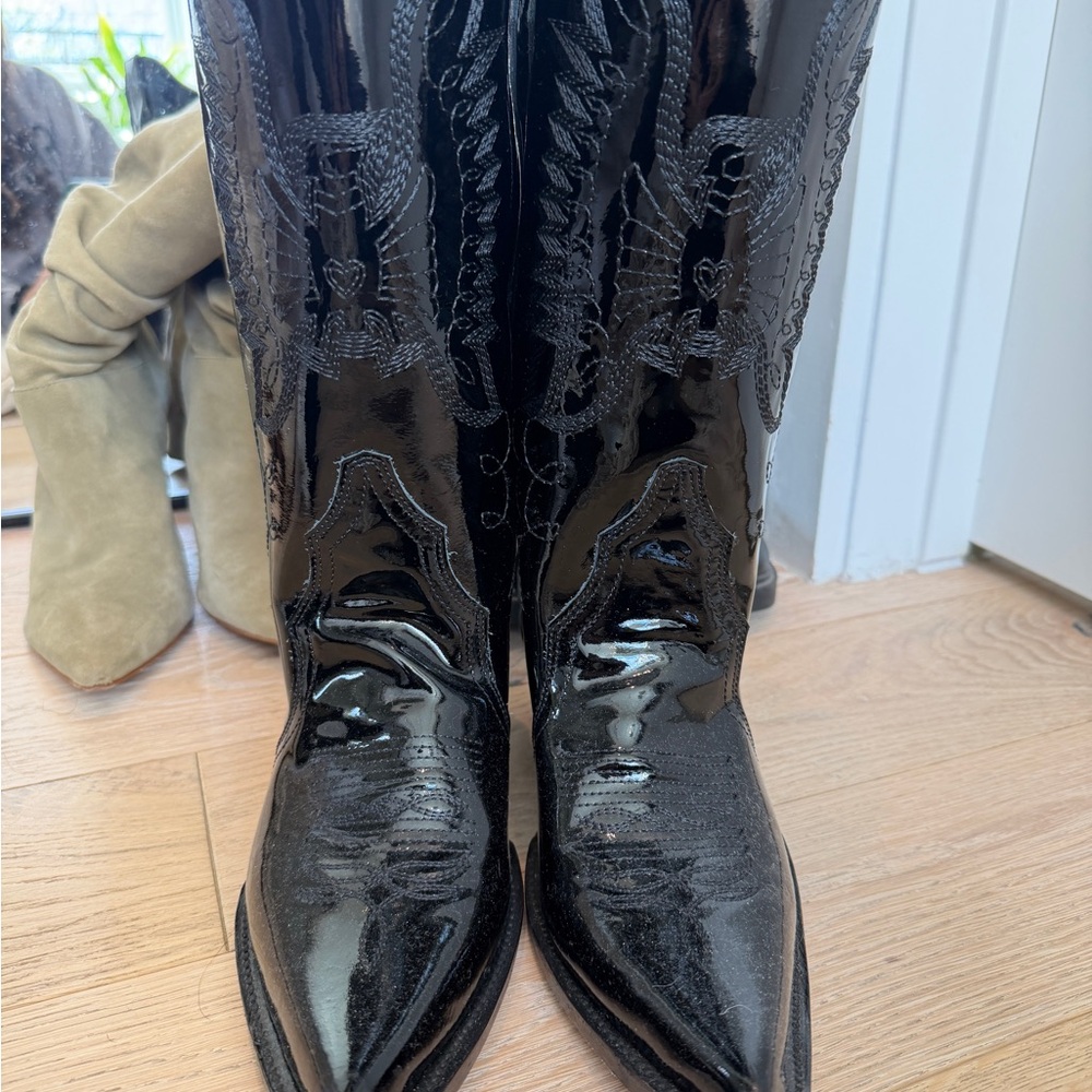 Glossy Black Heeled Cowboy Boots